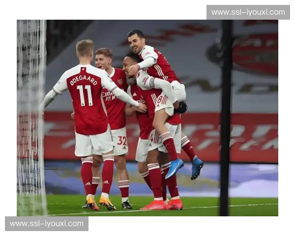 西汉姆联保级压力下抢分势头回升 但此前挖坑太深难以弥补 西汉姆联保级压力下抢分势头回升 但此前挖坑太深难以弥补